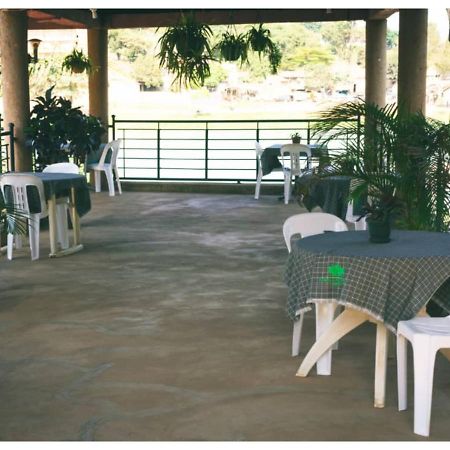Royal Lake View Gardens Kampala Exterior foto
