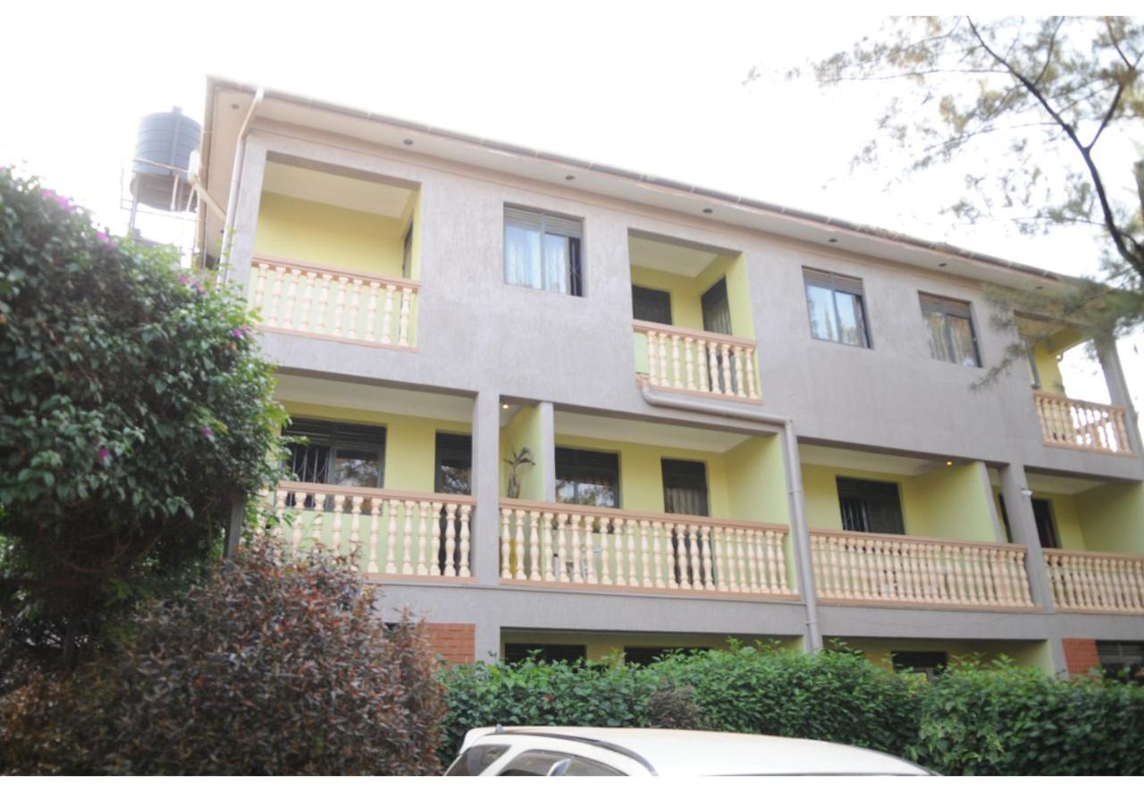 Royal Lake View Gardens Kampala Exterior foto